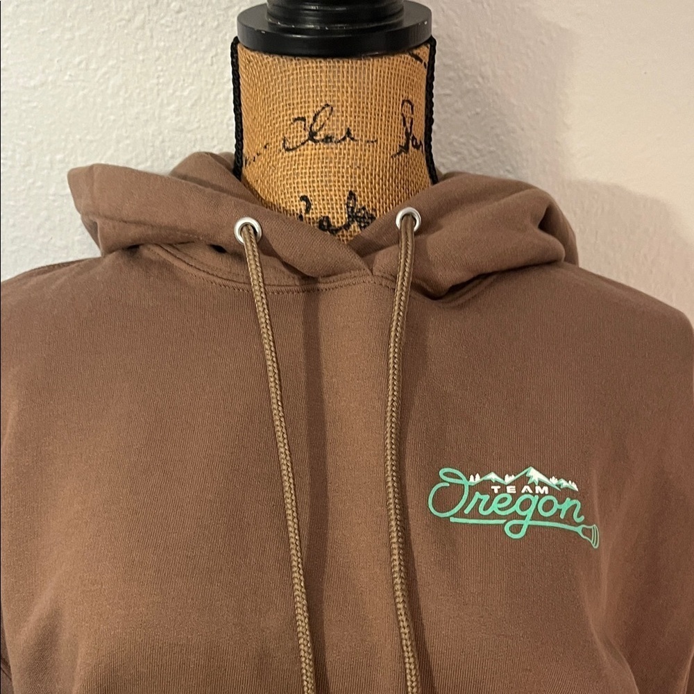 Men’s Size LARGE NWOT Brown Hoodie with Embroidered Logo: Team Oregon - Picture 10 of 10
